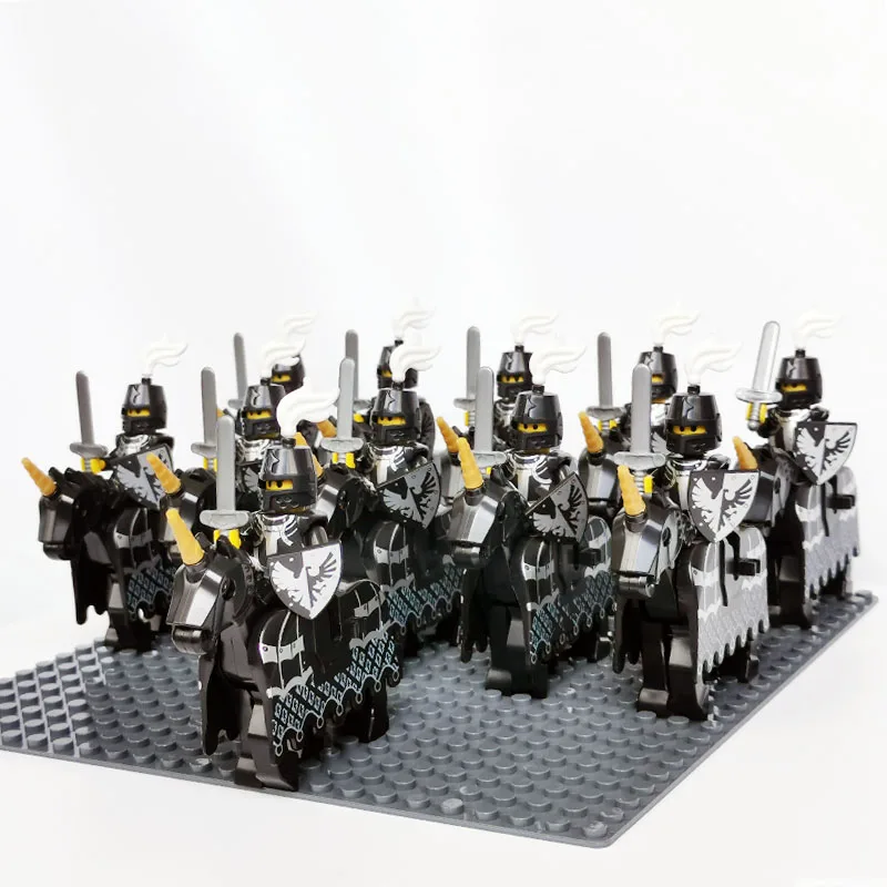 Medieval Age Vintage Falcon Fr - Vintage Collectible Figures recension och pris
