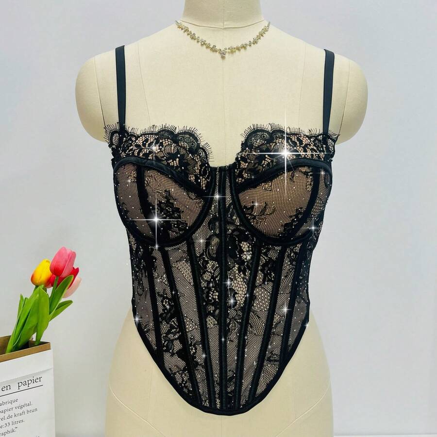 White Lace Rhinestone Corset T - Vintage Necklace recension och pris